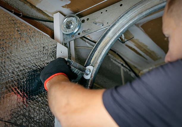 Affordable Garage Door Roller Replacement solutions in Manito, IL