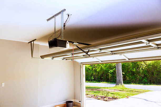 Top rated local Garage Door Roller Replacement specialists in Manito, IL